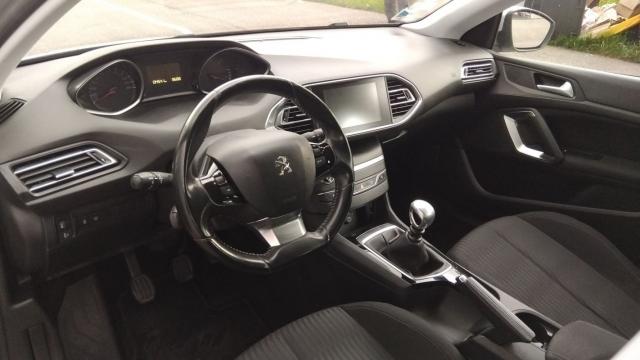 Peugeot 308 image 3