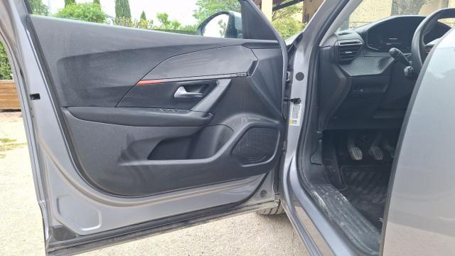 Peugeot 2008 image 3