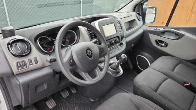 Renault Trafic image 7