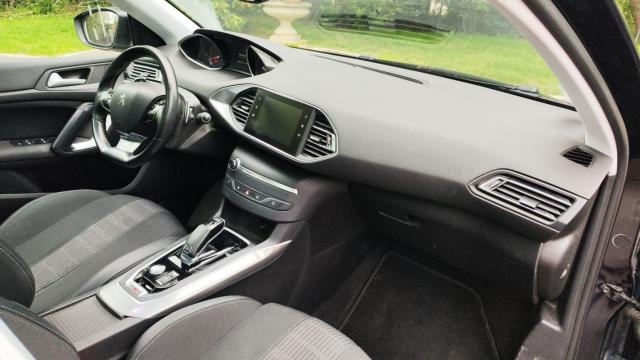 Peugeot 308 image 5