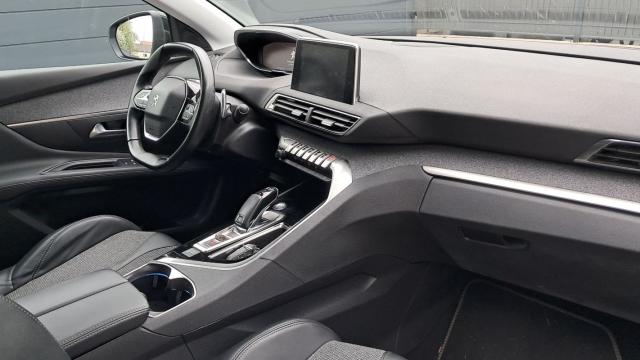 Peugeot 3008 image 6