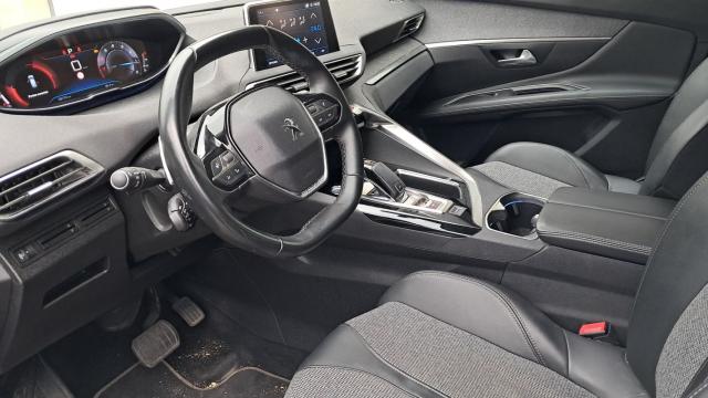Peugeot 3008 image 3