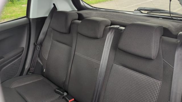 Peugeot 208 image 7