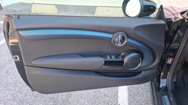 Mini Cabrio image 1