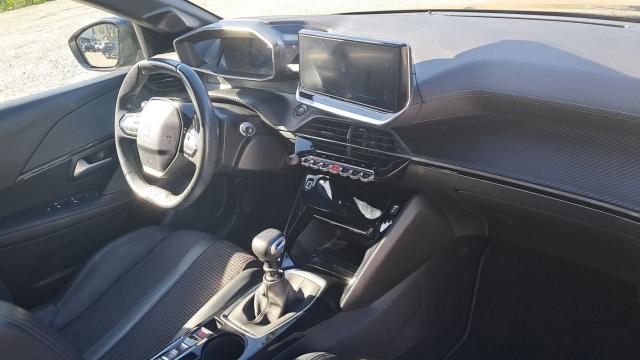 Peugeot 208 image 7