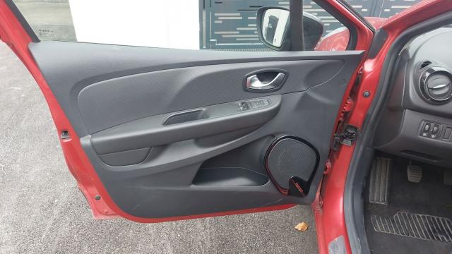 Renault Clio image 9
