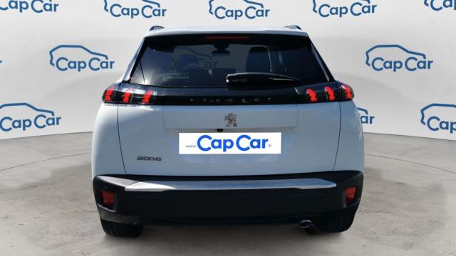 Peugeot 2008 image 2