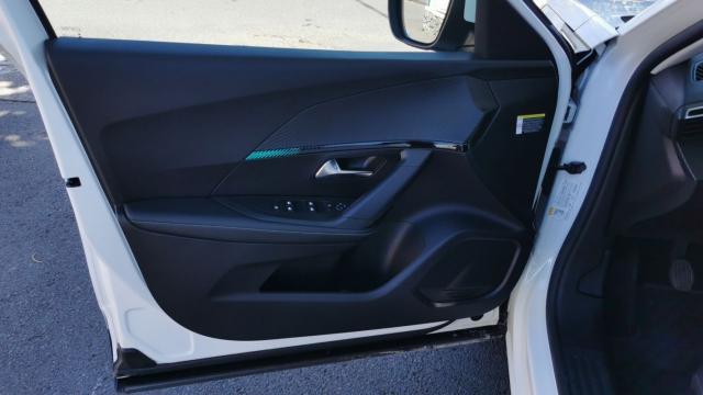 Peugeot 2008 image 5