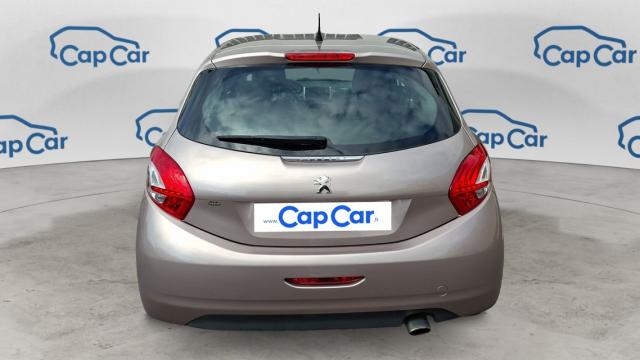 Peugeot 208 image 7