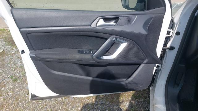Peugeot 308 image 6