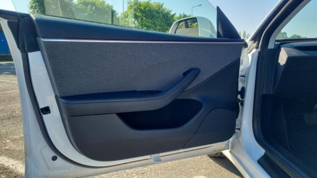 Tesla Model 3 image 5