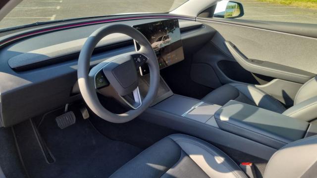 Tesla Model 3 image 8