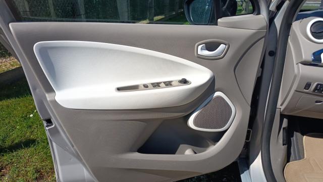 Renault Zoe image 2
