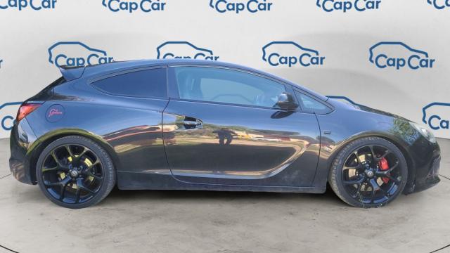 Opel Astra Gtc image 5