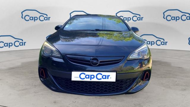 Opel Astra Gtc image 4