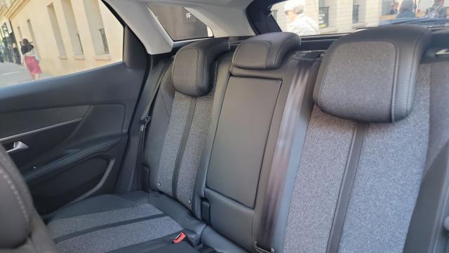Peugeot 3008 image 8