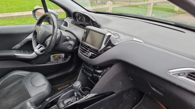 Peugeot 2008 image 5