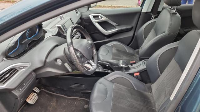 Peugeot 2008 image 4