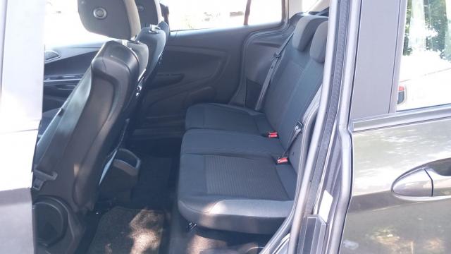 Ford B-Max image 2