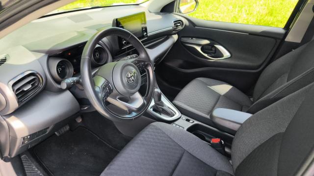 Toyota Yaris image 2