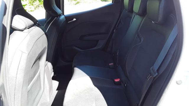Renault Clio image 1