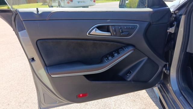 Mercedes Benz Cla Shooting Brake image 8