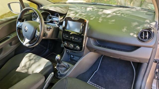 Renault Clio Estate image 3
