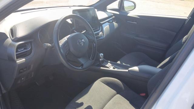 Toyota C-Hr image 3