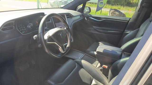Tesla Model X image 8