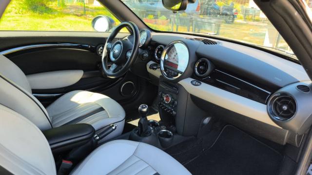 Mini Cooper image 3