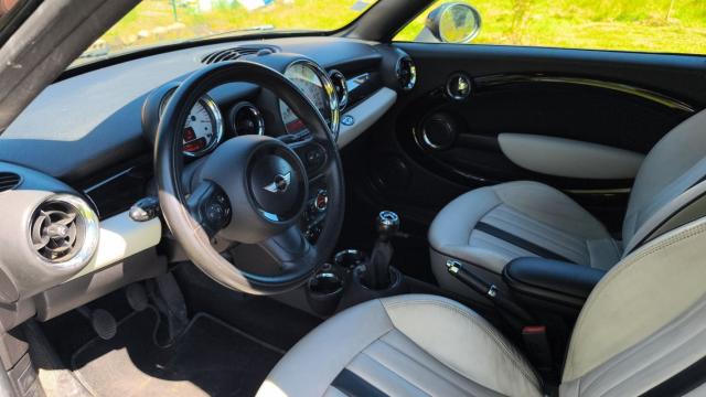 Mini Cooper image 2