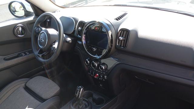 Mini Countryman image 8