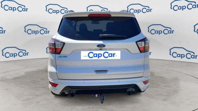 Ford Kuga image 3