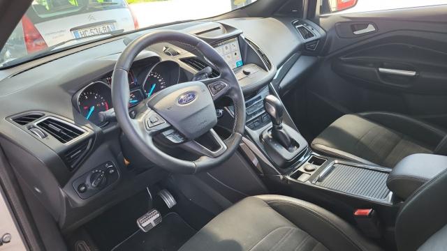 Ford Kuga image 7
