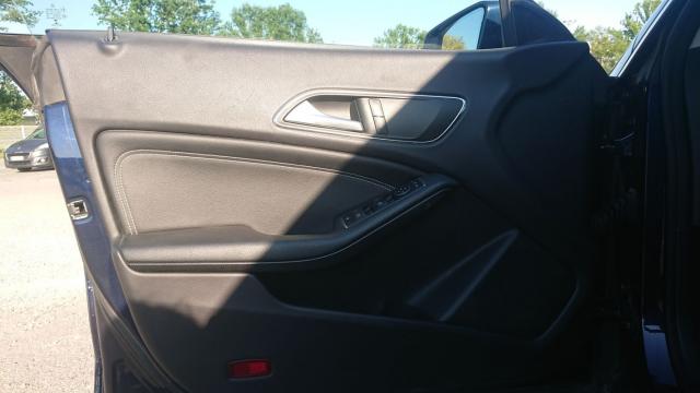 Mercedes Benz Cla Shooting Brake image 6