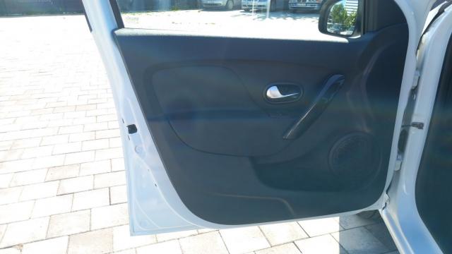 Dacia Sandero image 8