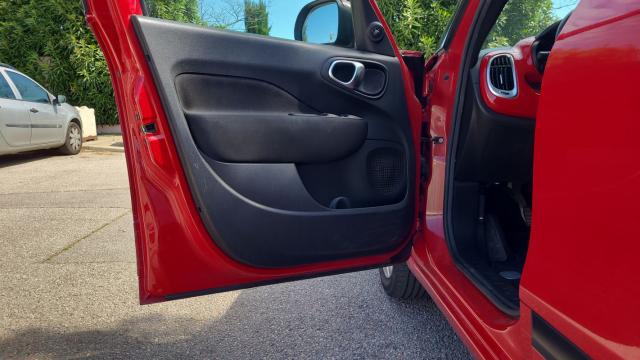 Fiat 500l image 2