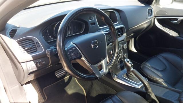 Volvo V40 image 8
