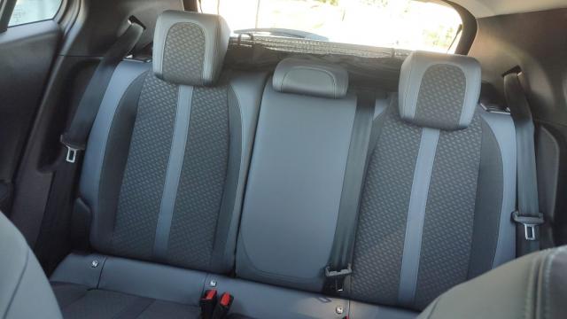 Peugeot 2008 image 2