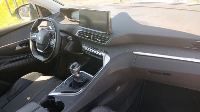 Peugeot 5008 image 4