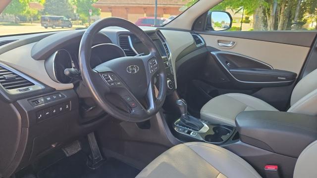 Hyundai Santa Fe image 9