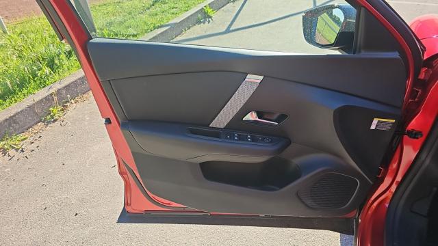 Citroen C4 image 2