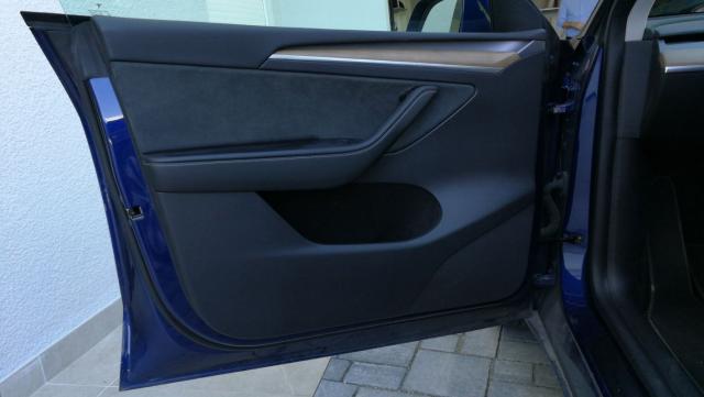 Tesla Model Y image 3