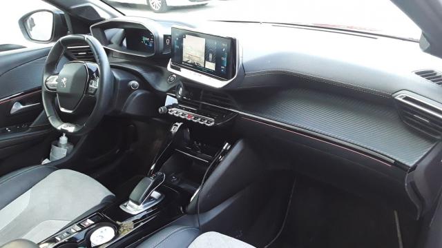 Peugeot 208 image 5