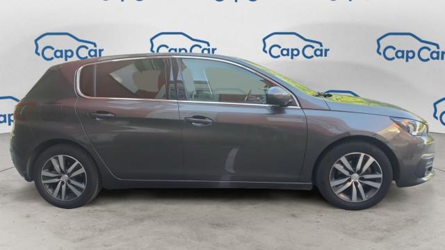 Peugeot 308 image 1