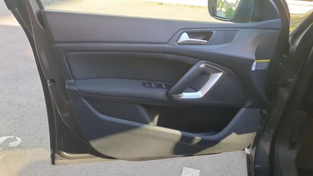 Peugeot 308 image 4