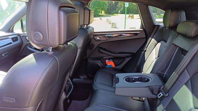 Porsche Macan image 8