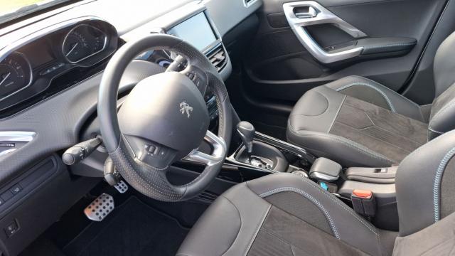 Peugeot 2008 image 9