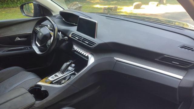 Peugeot 3008 image 1