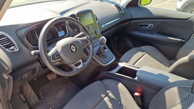 Renault Grand Scénic image 2